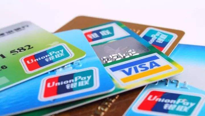 東亞銀行銷(xiāo)戶(hù)潮來(lái)襲！外貿企業(yè)應如何應對