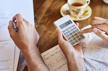 投資者選擇香港注冊公司需警惕收費過(guò)低