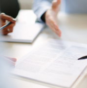 大陸人找代理注冊香港公司后要注意什么方面？